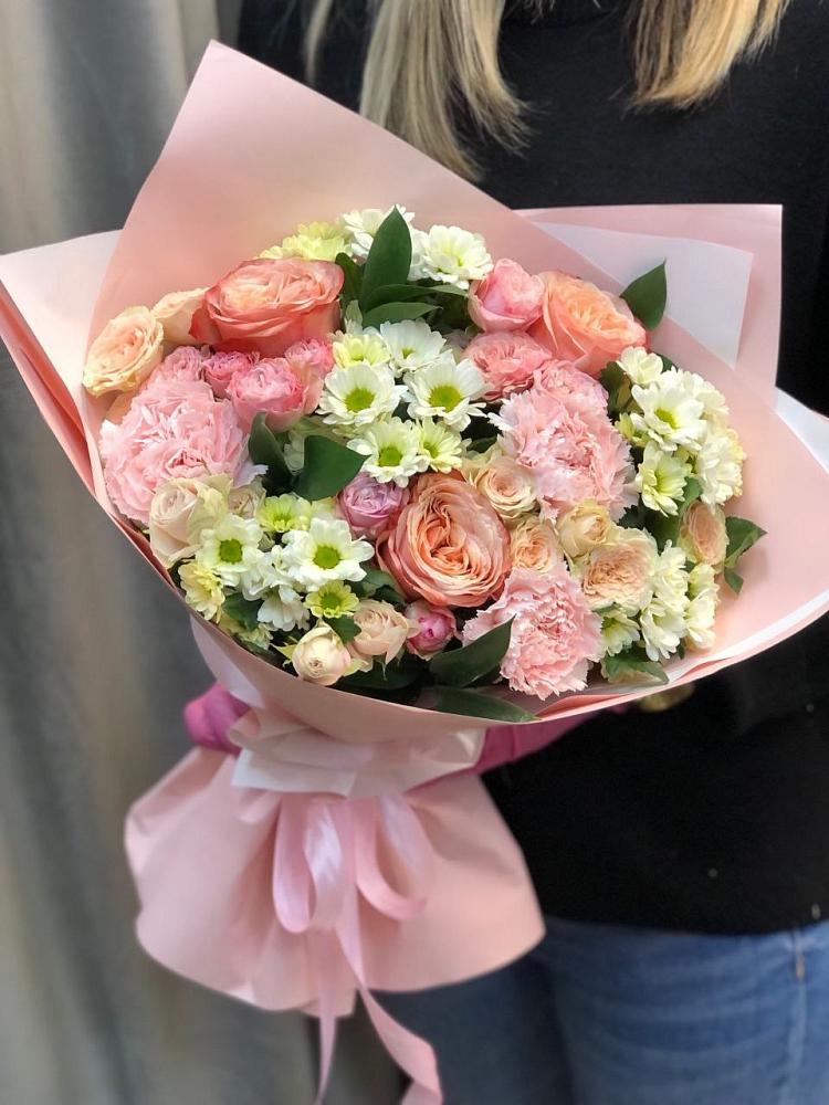 Букет цветов из: Гвоздики, Розы и Хризантемы в Верхнеяркеево