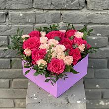 Цветочная композиция из Розы в коробке в Верхнеяркеево