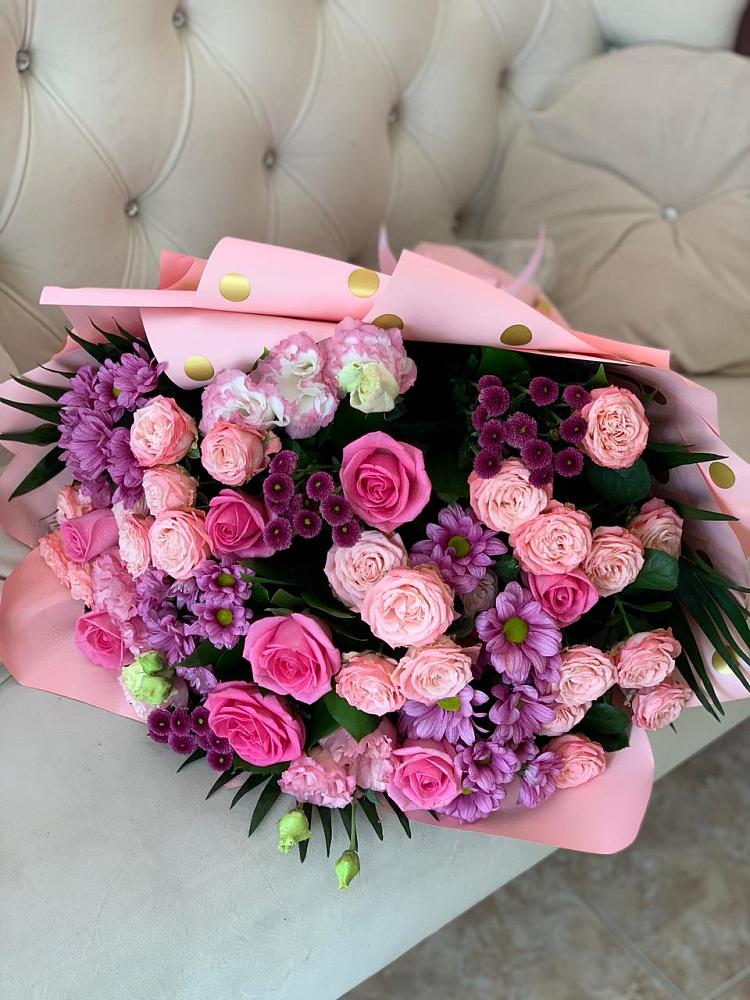 Букет цветов из: Хризантемы, Розы и Лизиантусы в Верхнеяркеево