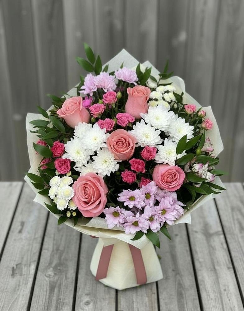 Букет цветов из: Альстромерии, Гвоздики, Розы и Хризантемы в Верхнеяркеево