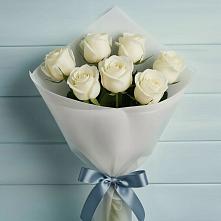 Букет 7 Белых роз Эдлесс Лав в Верхнеяркеево