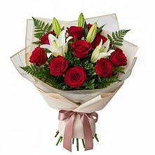 Букет цветов из:  Лилии и Розы в Верхнеяркеево