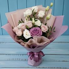 Букет цветов из:  Розы и Лизиантусы в Верхнеяркеево