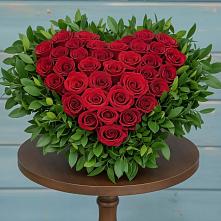 Цветочная композиция из Розы в виде сердца в Верхнеяркеево