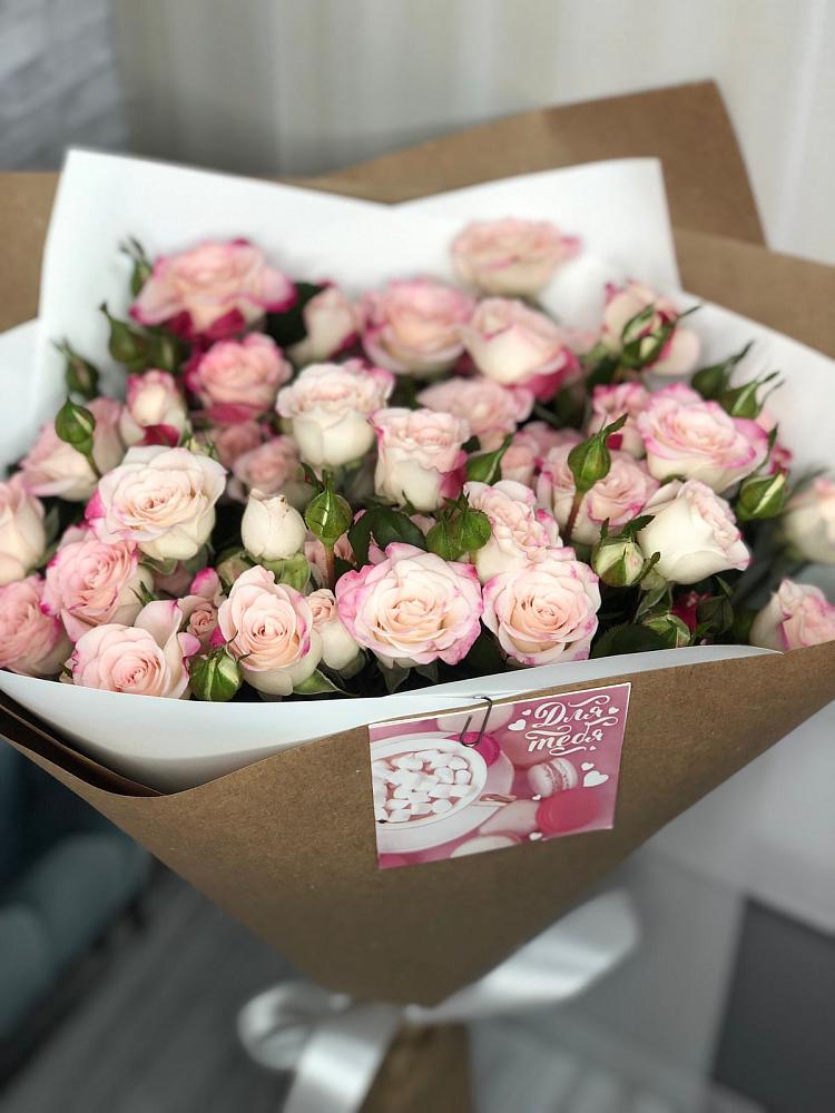 Букет цветов из: Розы в Верхнеяркеево