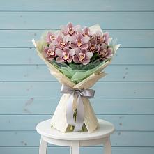 Букет цветов из:  Орхидеи и Розы #REPLACE_PRED# Верхнеяркеево