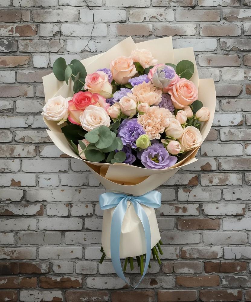 Букет цветов из: Розы, Лизиантусы и Гвоздики в Верхнеяркеево