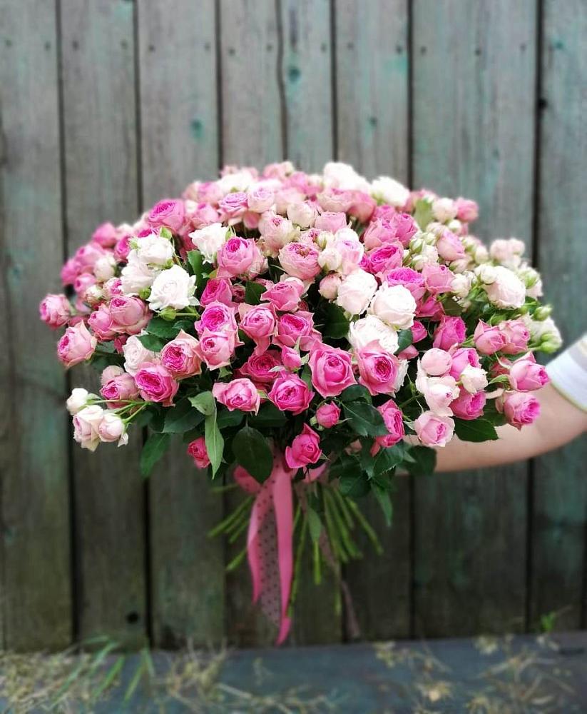 Букет Розовые кустовые розы Натали и Лав Лидия в Верхнеяркеево