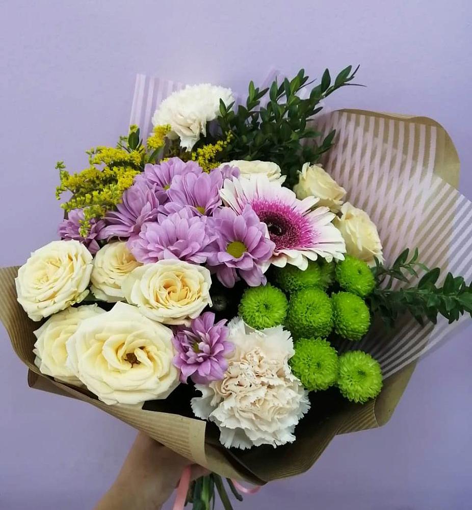 Букет цветов из: Хризантемы, Розы, Гвоздики и Герберы в Верхнеяркеево