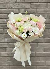 Букет цветов из:  Гвоздики, Розы, Лизиантусы и Хризантемы в Верхнеяркеево
