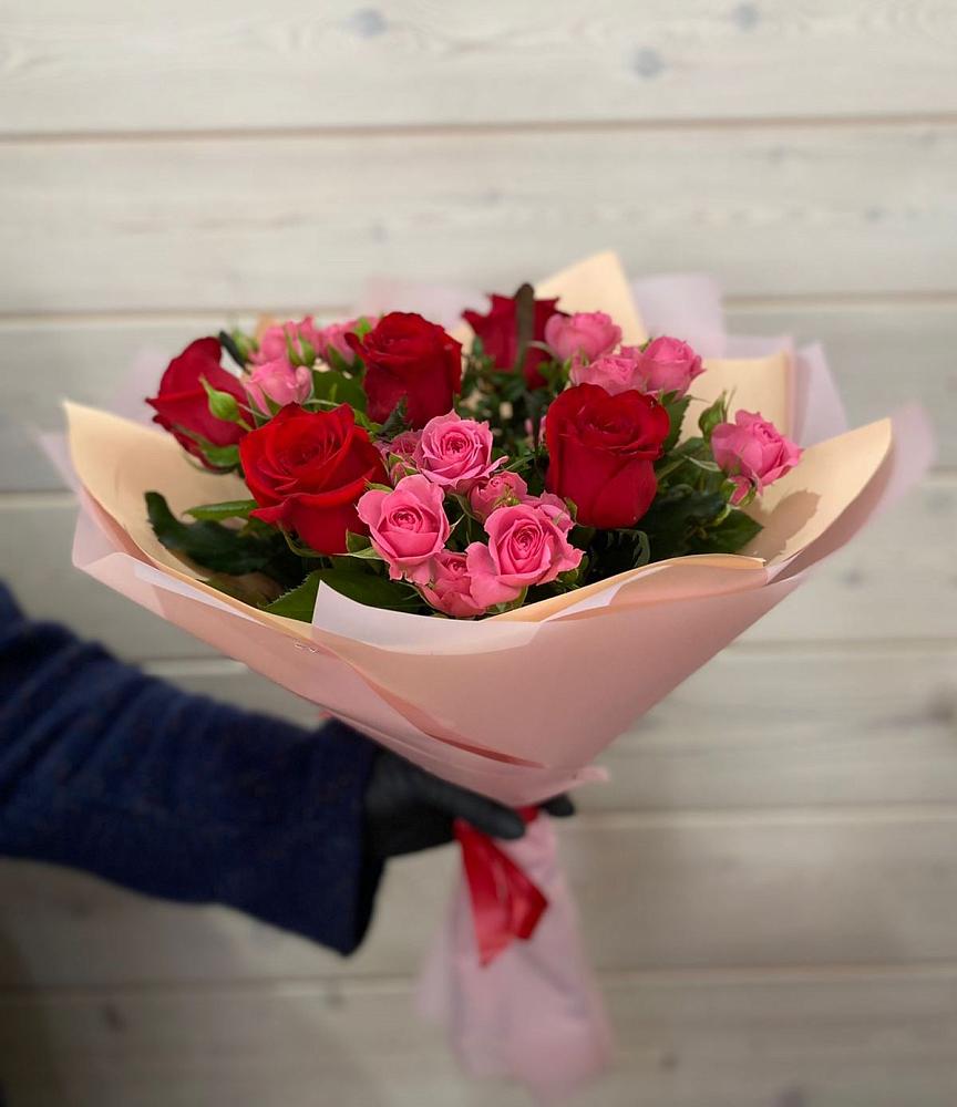 Букет цветов из: Розы в Верхнеяркеево