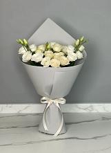 Букет цветов из:  Розы и Лизиантусы в Верхнеяркеево